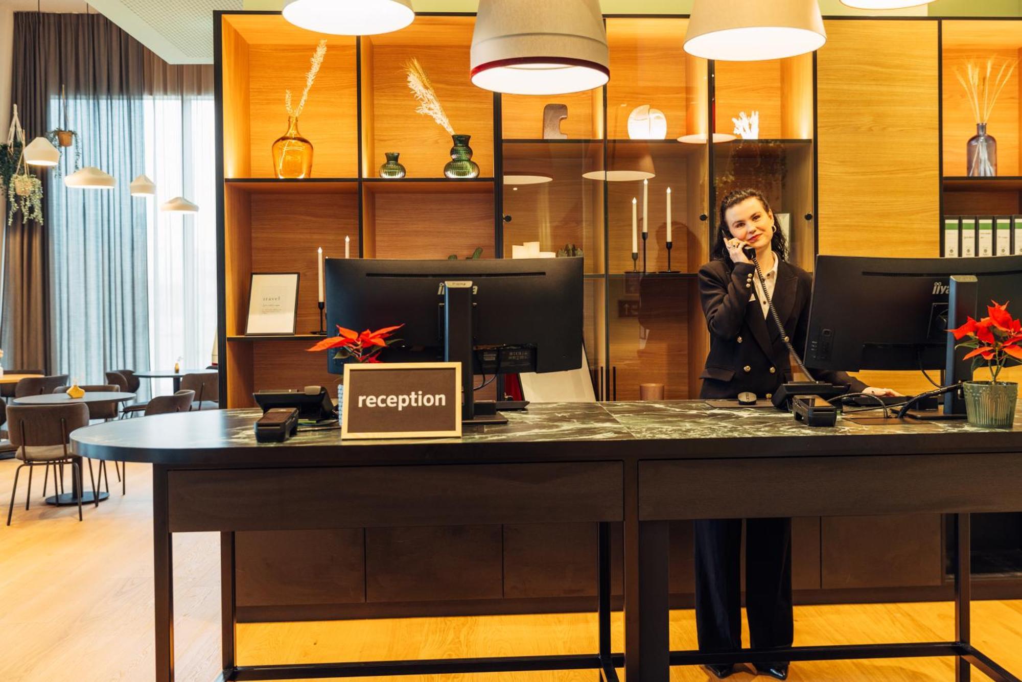 Harry'S Home Graz-Smart City Hotel & Apartments Екстер'єр фото
